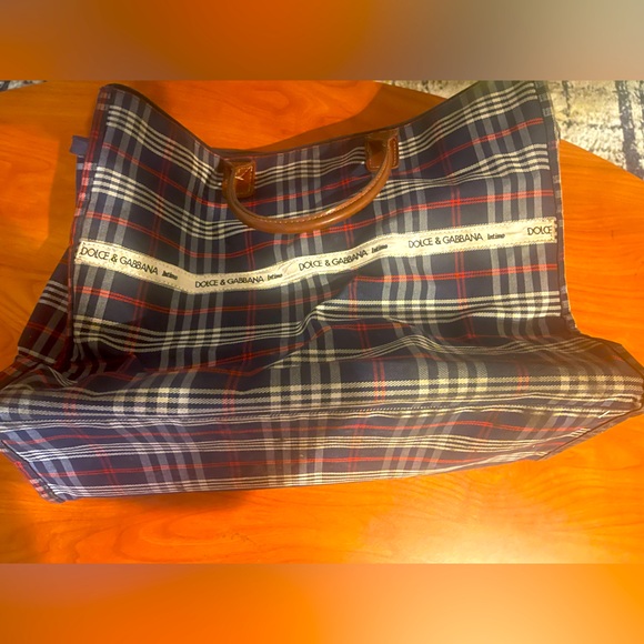 Dolce & Gabbana Men's Checkered Tote - Navy and Crimson - Picture 3 of 6